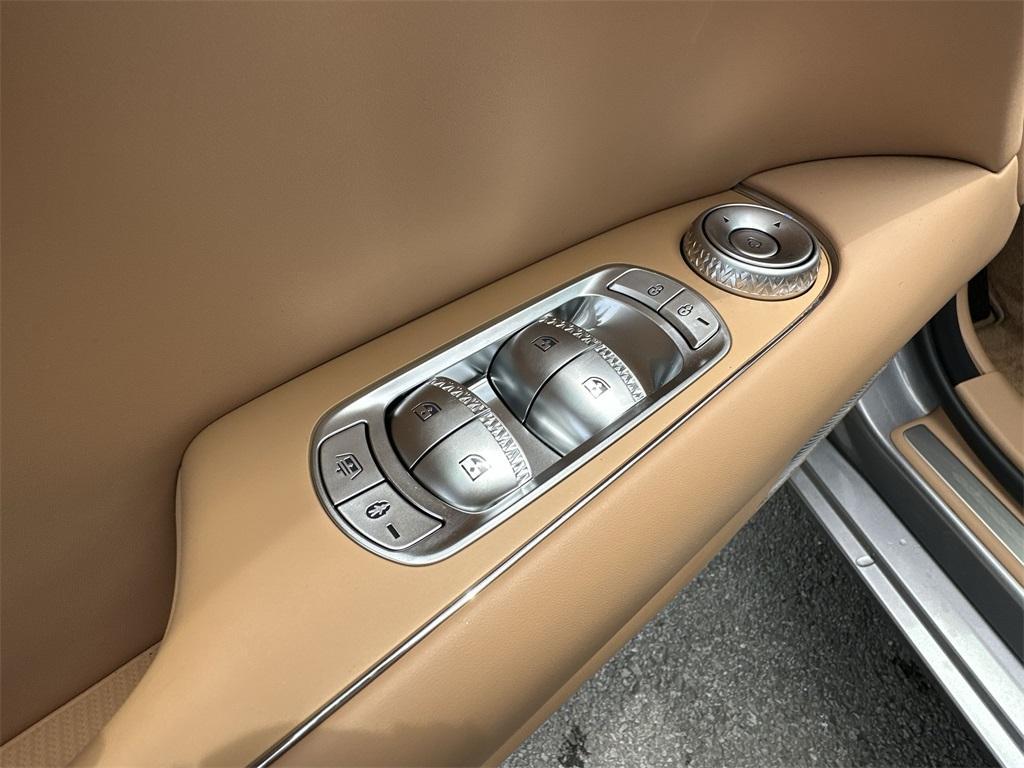 new 2025 Genesis G90 car, priced at $102,305