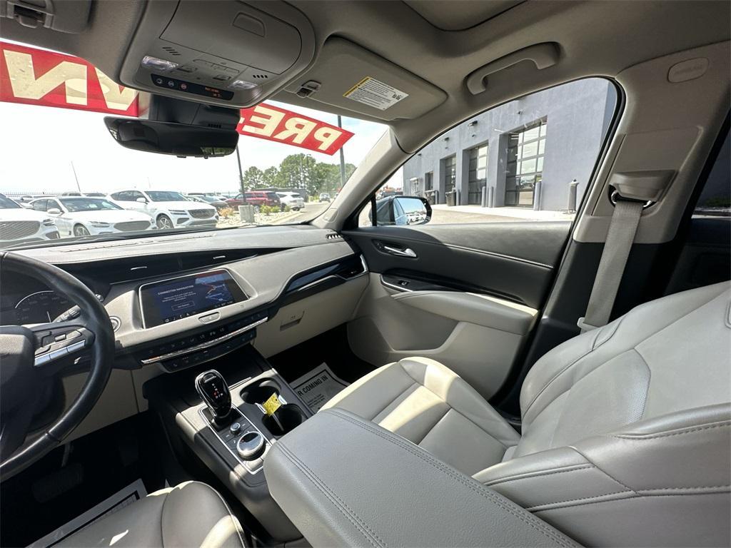 used 2021 Cadillac XT4 car, priced at $28,296