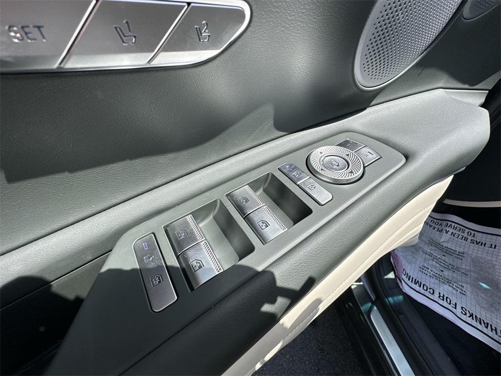 new 2025 Genesis GV80 car, priced at $68,700