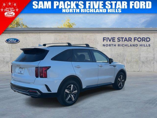 used 2023 Kia Sorento car, priced at $18,000