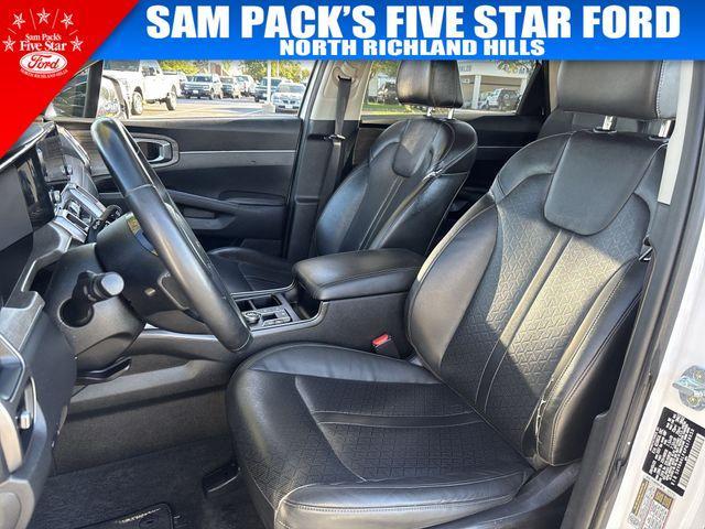used 2023 Kia Sorento car, priced at $18,000