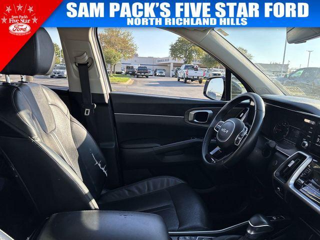 used 2023 Kia Sorento car, priced at $18,000