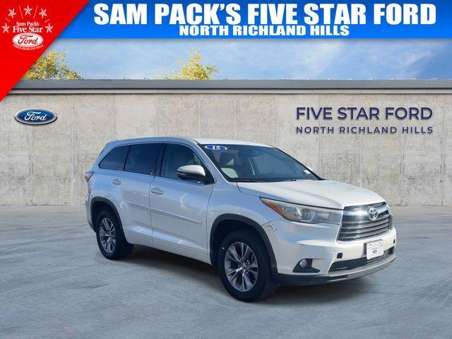 used 2015 Toyota Highlander car, priced at $12,000