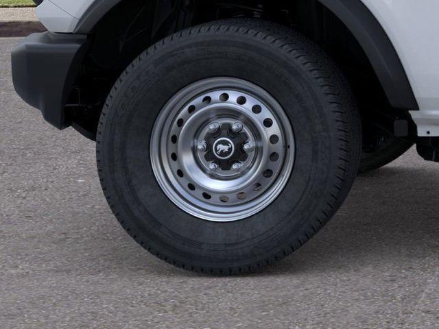 new 2025 Ford Bronco car, priced at $40,034