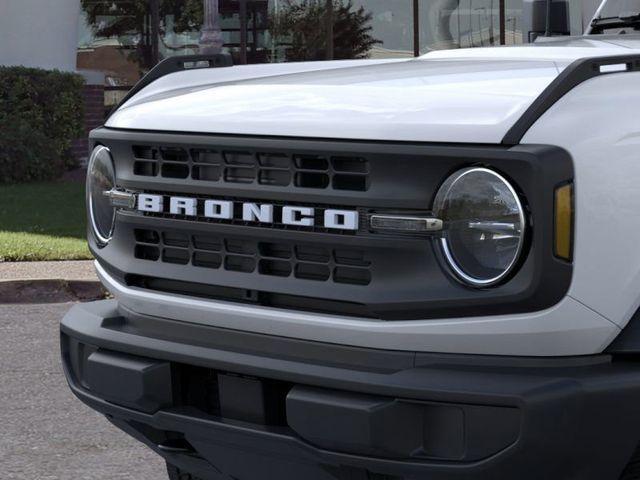 new 2025 Ford Bronco car, priced at $40,034