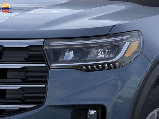 new 2025 Ford Explorer car, priced at $40,095