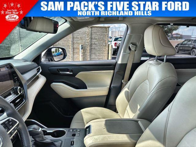 used 2023 Toyota Highlander car, priced at $36,000