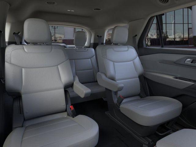 new 2025 Ford Explorer car, priced at $38,686