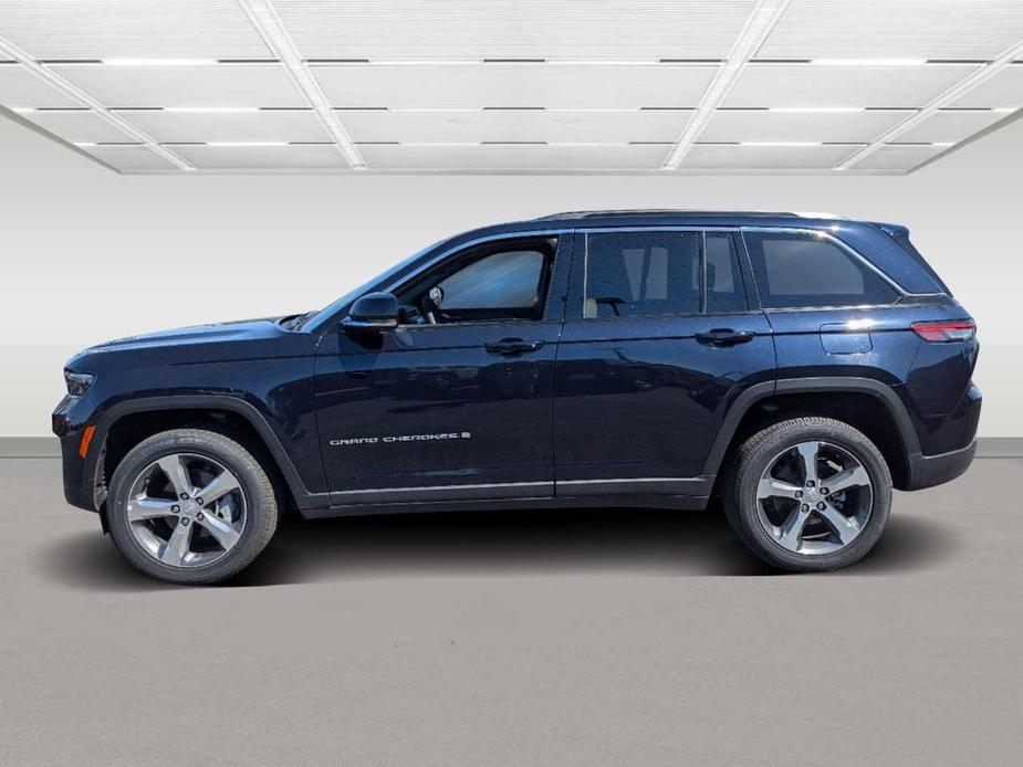 used 2024 Jeep Grand Cherokee car, priced at $55,995