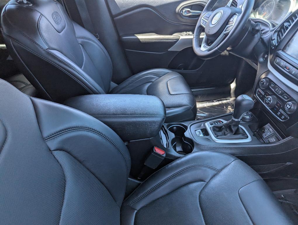 used 2017 Jeep Cherokee car, priced at $15,995