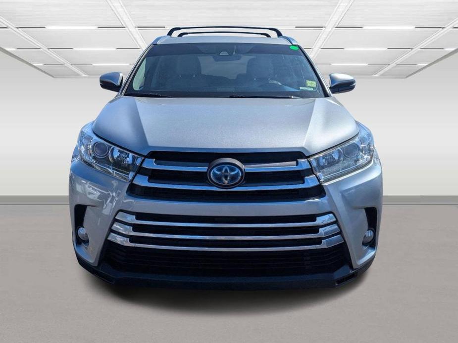 used 2017 Toyota Highlander Hybrid car, priced at $19,995