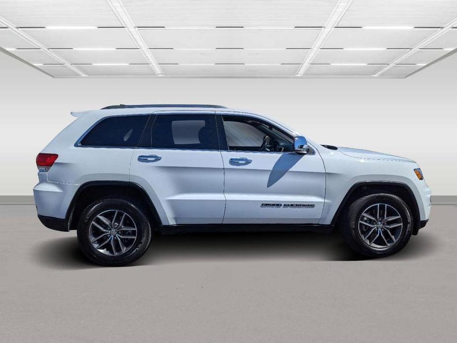 used 2017 Jeep Grand Cherokee car, priced at $12,995