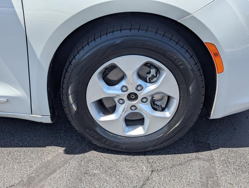 used 2017 Chrysler Pacifica car, priced at $11,995