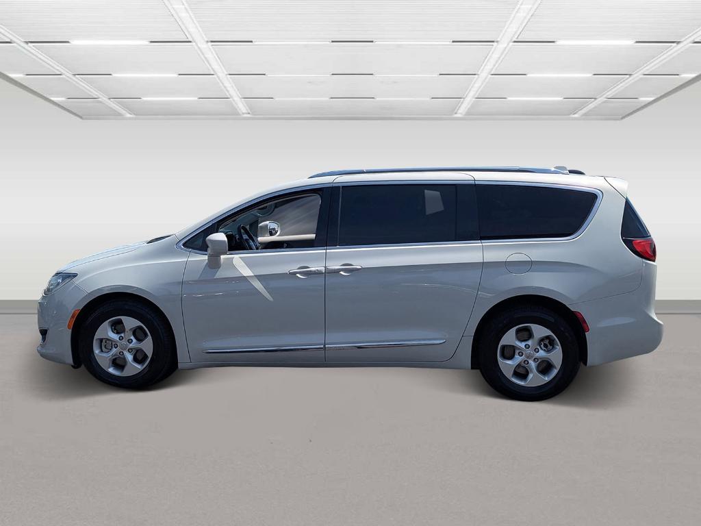 used 2017 Chrysler Pacifica car, priced at $11,995