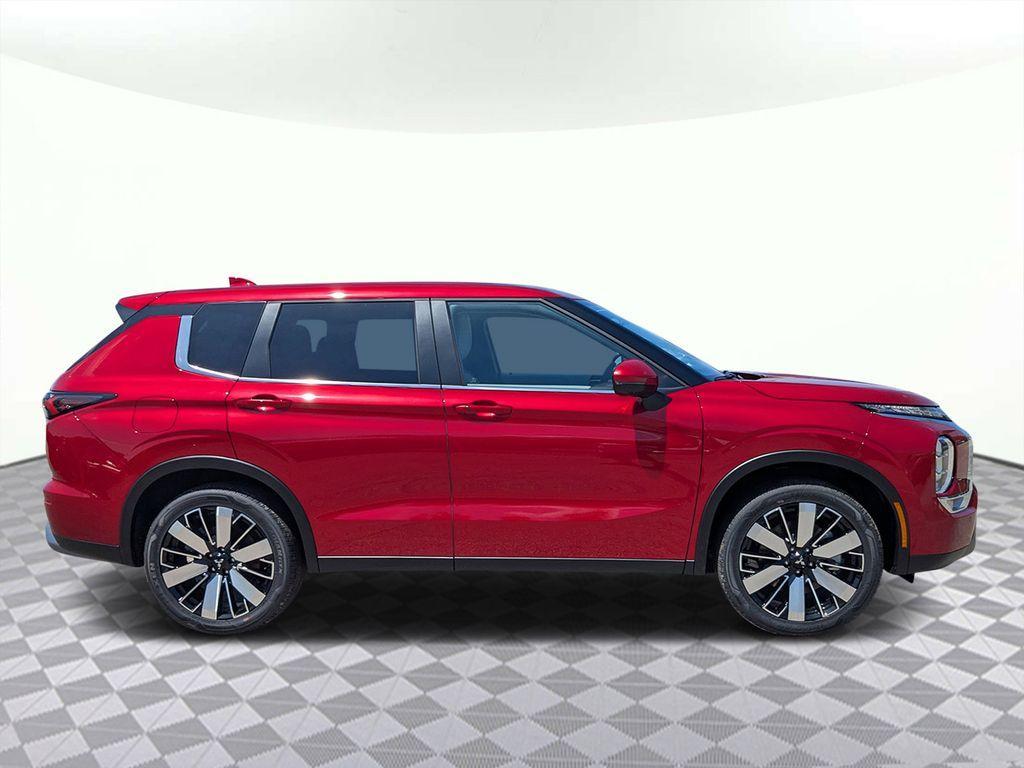 new 2025 Mitsubishi Outlander car, priced at $35,715