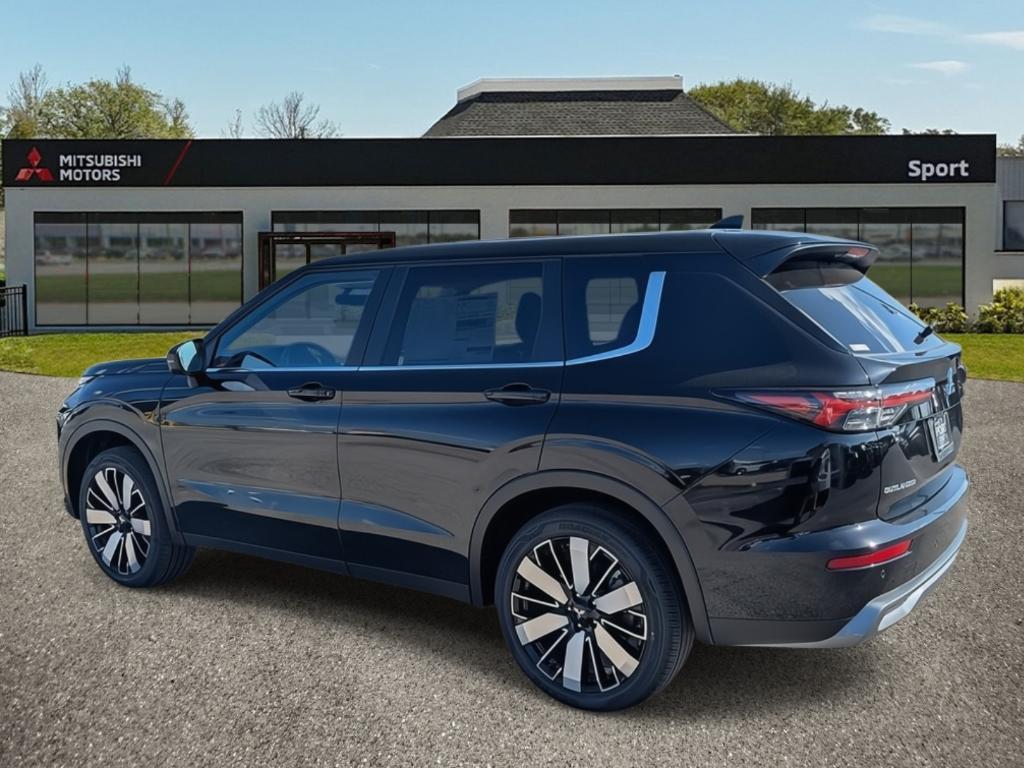 new 2025 Mitsubishi Outlander car, priced at $38,915