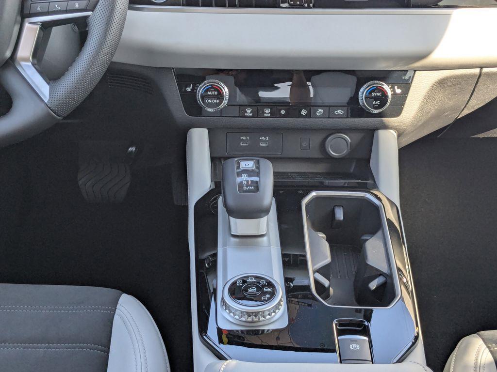 new 2025 Mitsubishi Outlander car, priced at $38,610