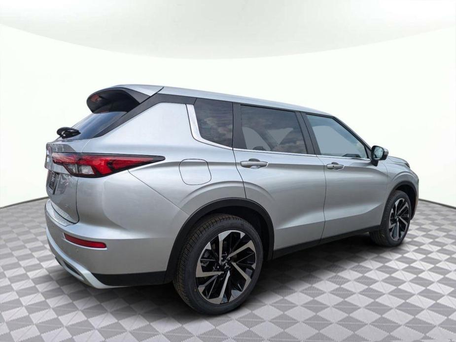 new 2024 Mitsubishi Outlander car, priced at $34,073