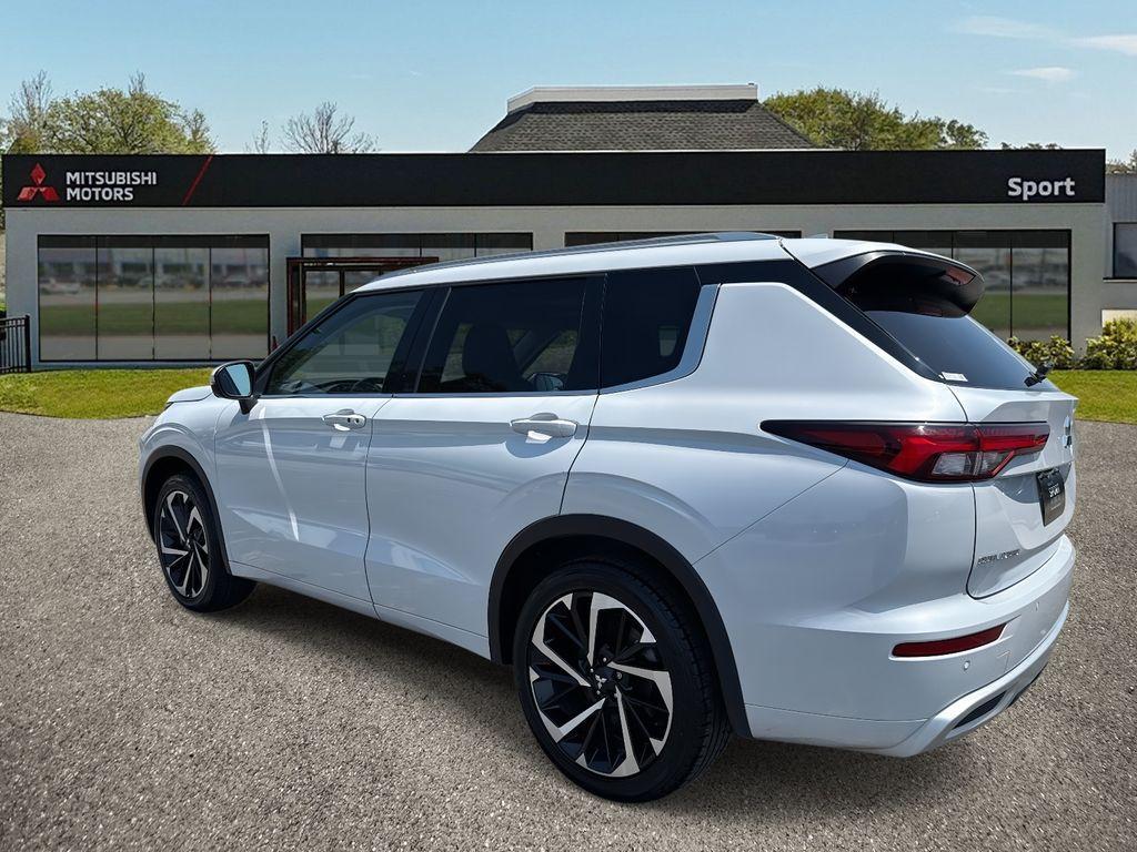 used 2023 Mitsubishi Outlander car, priced at $26,968