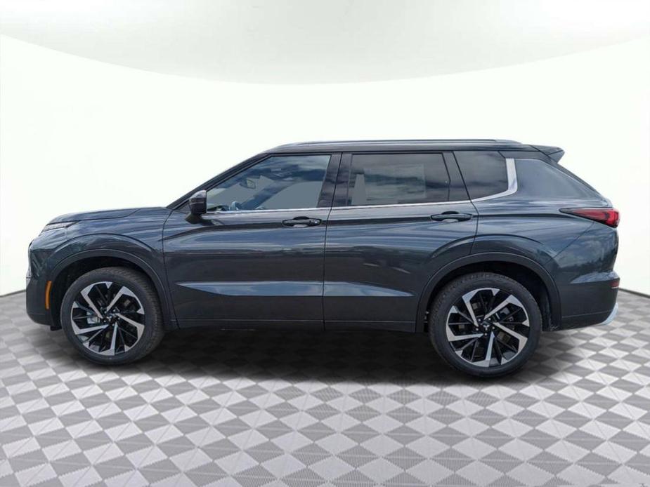 new 2024 Mitsubishi Outlander car, priced at $38,186