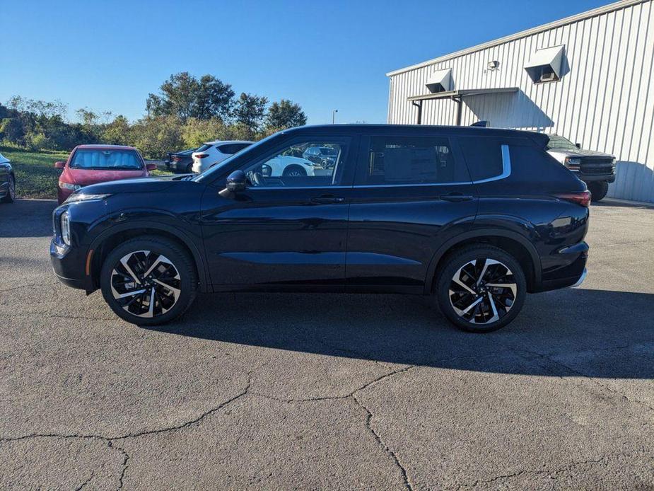 new 2024 Mitsubishi Outlander car, priced at $33,618