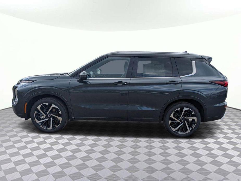 new 2024 Mitsubishi Outlander car, priced at $39,620