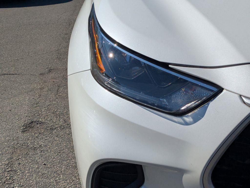 used 2021 Toyota Highlander car, priced at $24,550