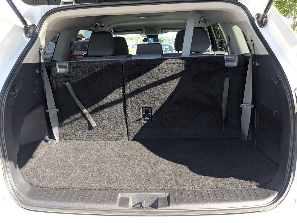 used 2021 Toyota Highlander car, priced at $24,951