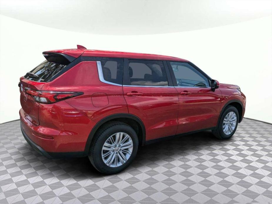 new 2024 Mitsubishi Outlander car, priced at $30,299