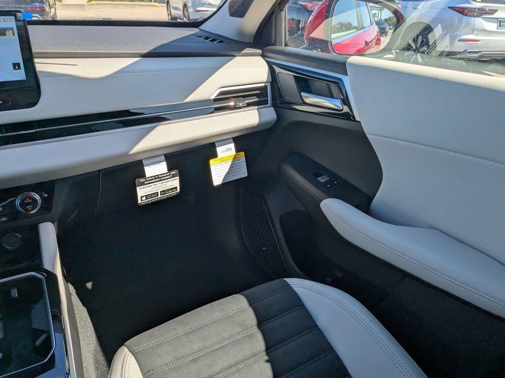 new 2025 Mitsubishi Outlander car, priced at $38,375