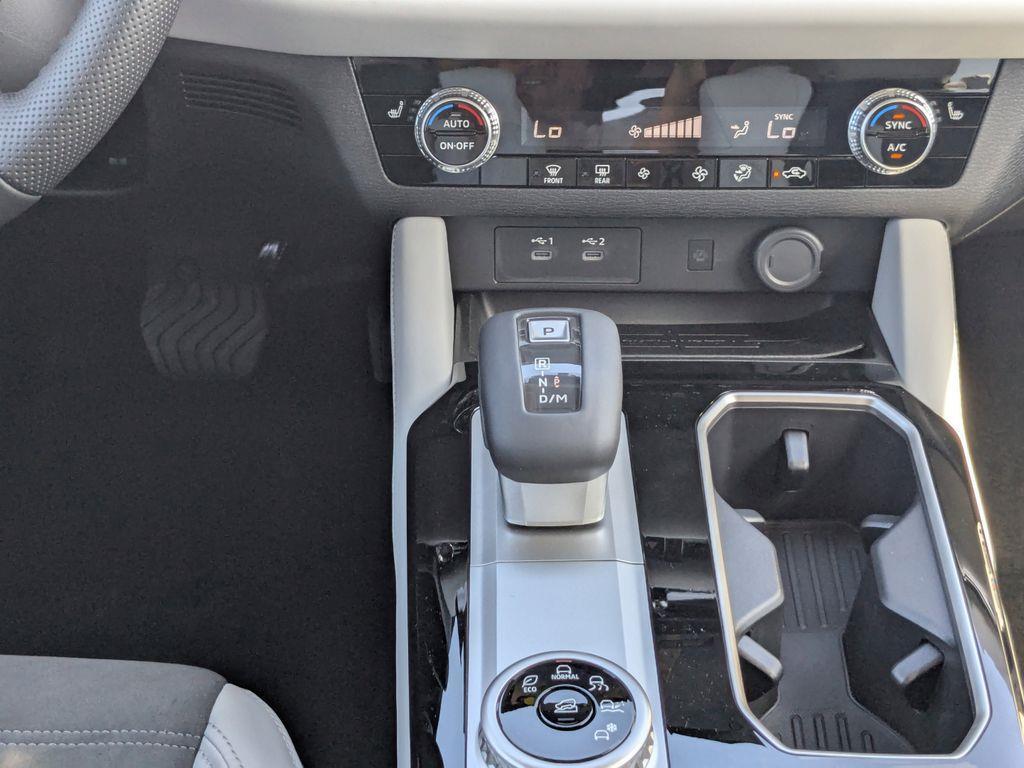 new 2025 Mitsubishi Outlander car, priced at $38,375
