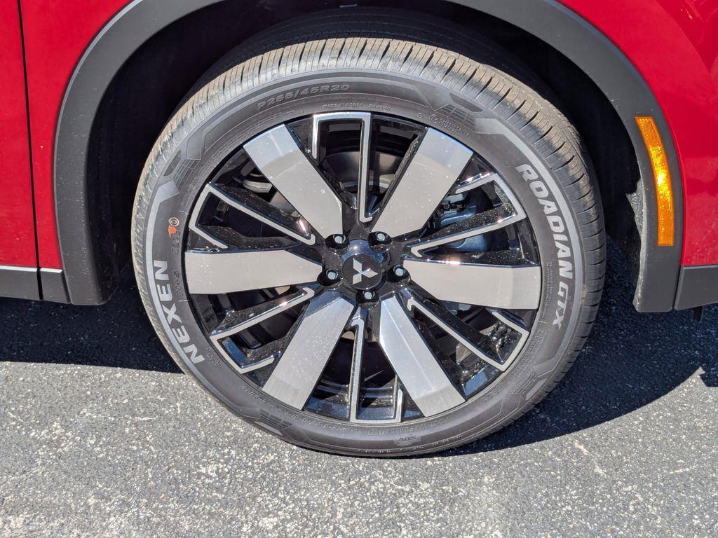 new 2025 Mitsubishi Outlander car, priced at $38,375