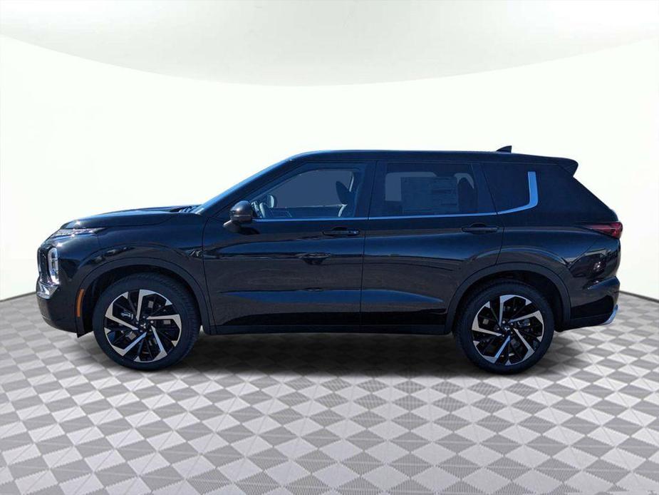 new 2024 Mitsubishi Outlander car, priced at $34,148