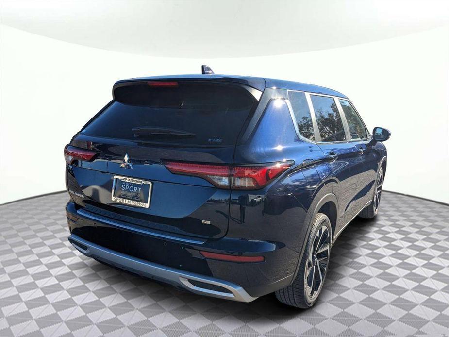 new 2024 Mitsubishi Outlander car, priced at $33,618