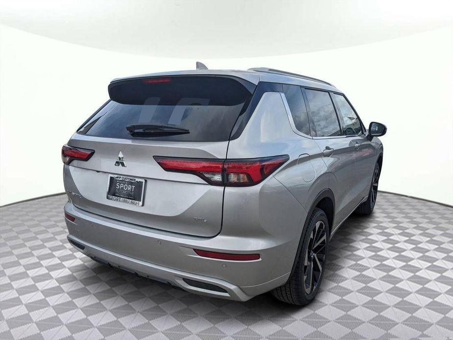 new 2024 Mitsubishi Outlander car, priced at $35,405