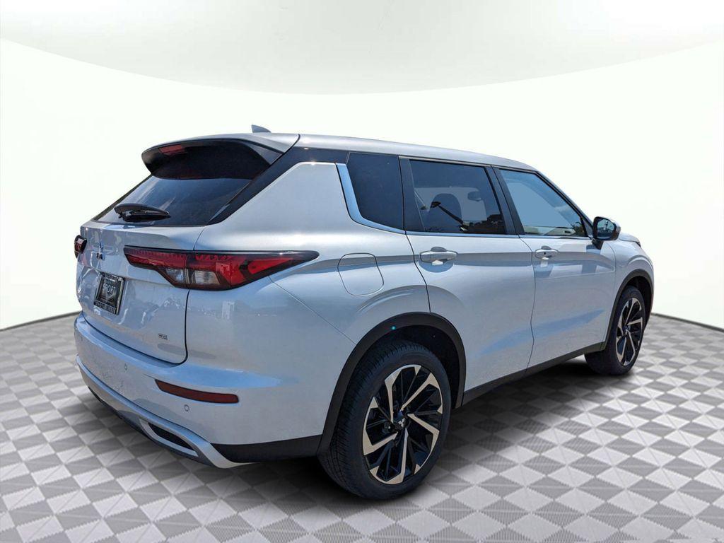 new 2024 Mitsubishi Outlander car, priced at $34,018