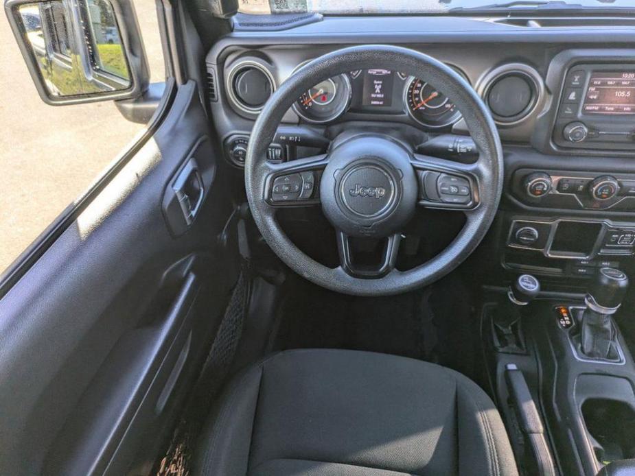 used 2021 Jeep Gladiator car, priced at $30,840