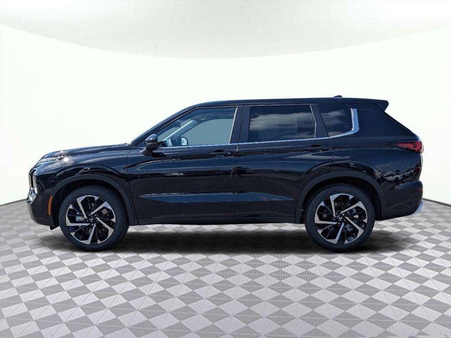 new 2024 Mitsubishi Outlander car, priced at $33,995