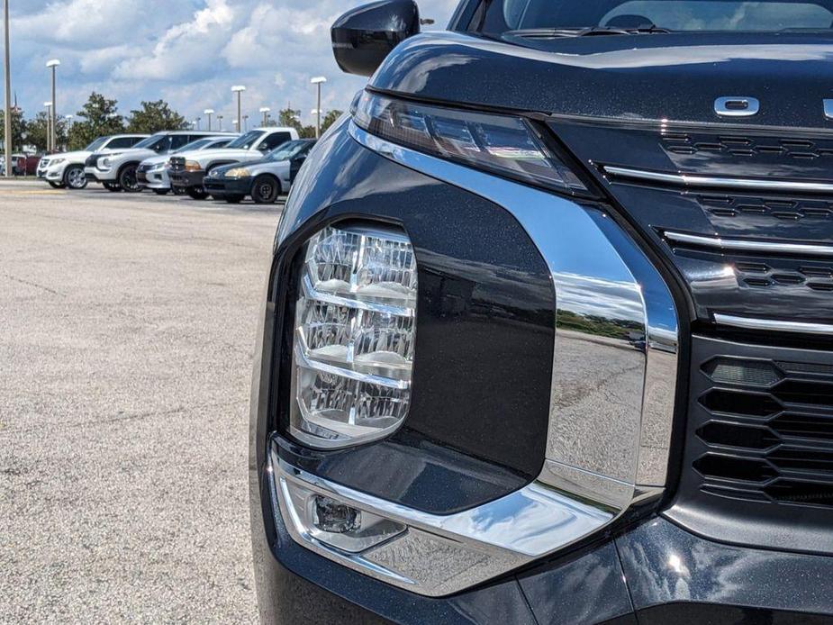 new 2024 Mitsubishi Outlander car, priced at $37,957