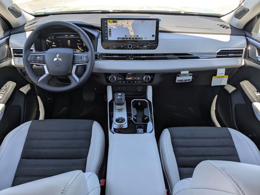 new 2025 Mitsubishi Outlander car, priced at $38,645
