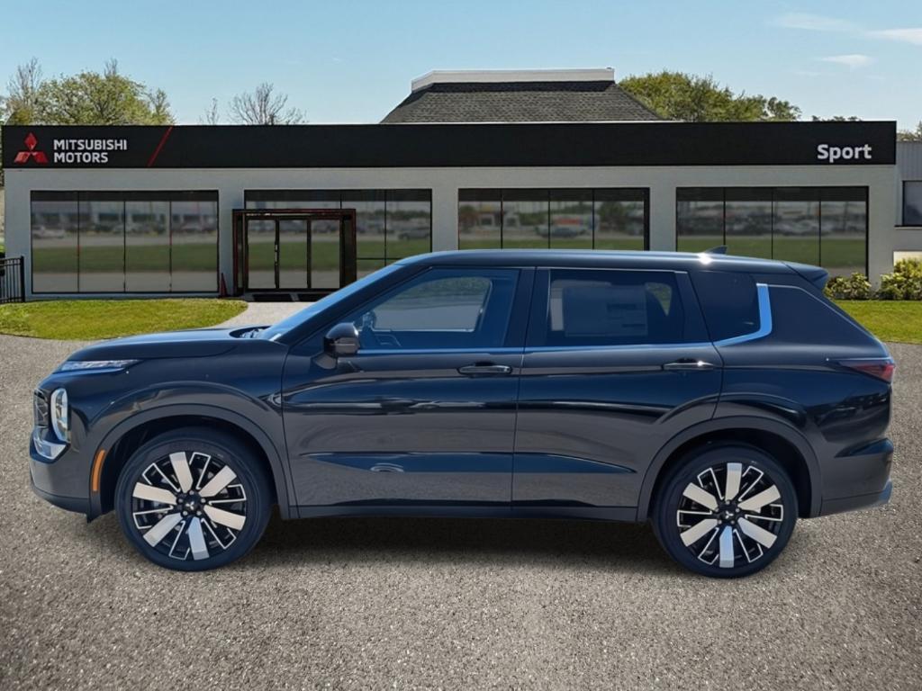 new 2025 Mitsubishi Outlander car, priced at $38,645