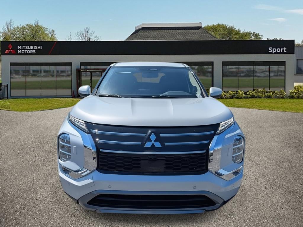 new 2025 Mitsubishi Outlander car, priced at $40,175