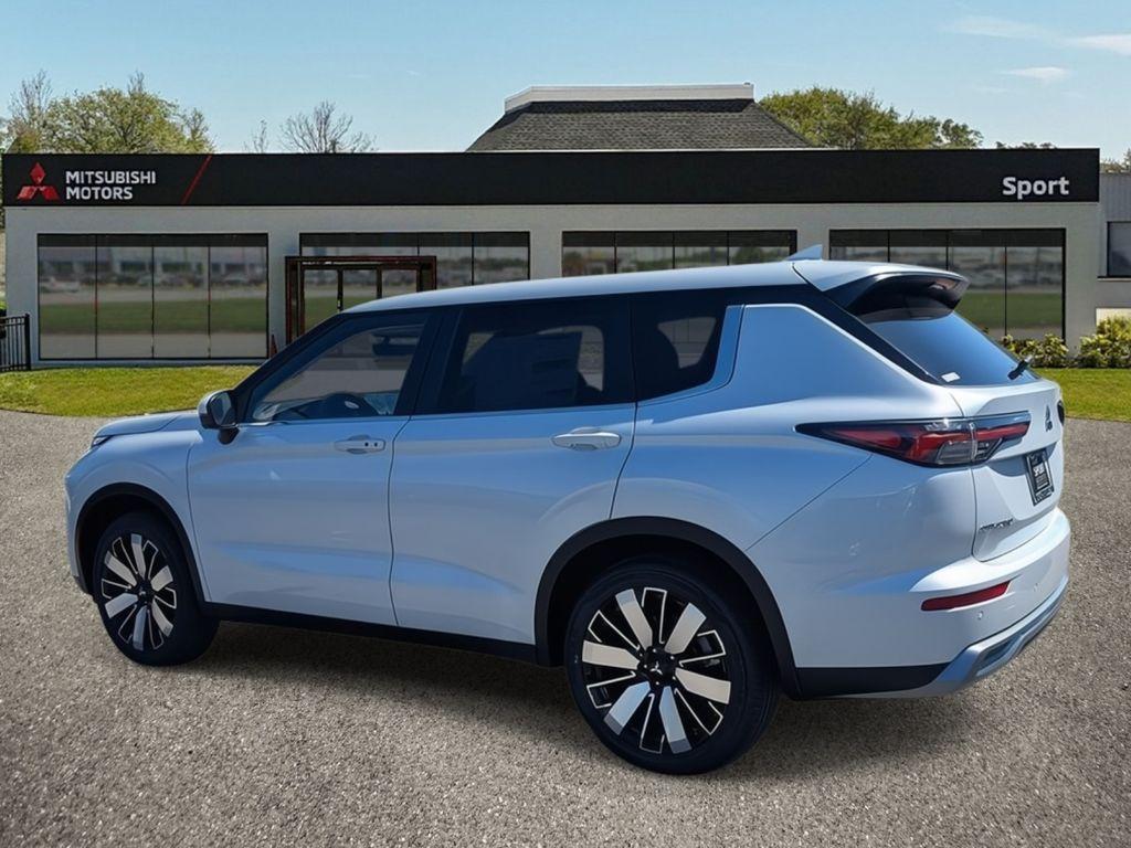 new 2025 Mitsubishi Outlander car, priced at $40,175