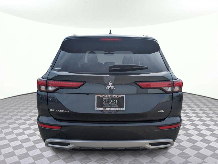 new 2024 Mitsubishi Outlander car, priced at $35,405