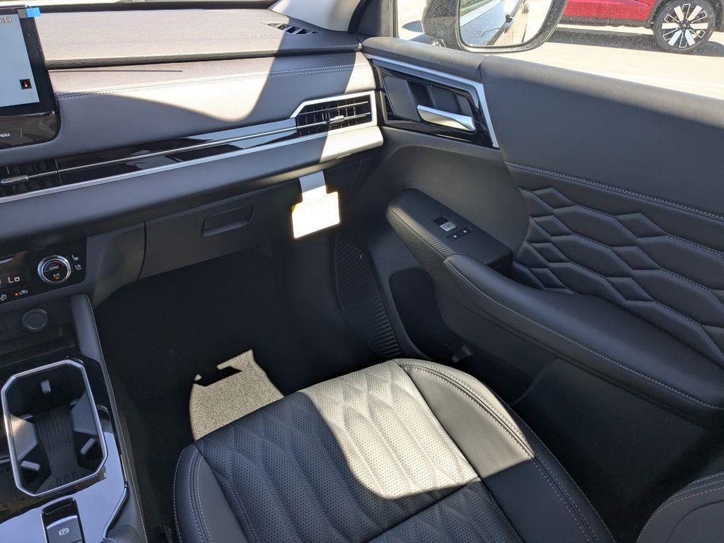 new 2025 Mitsubishi Outlander car, priced at $39,545