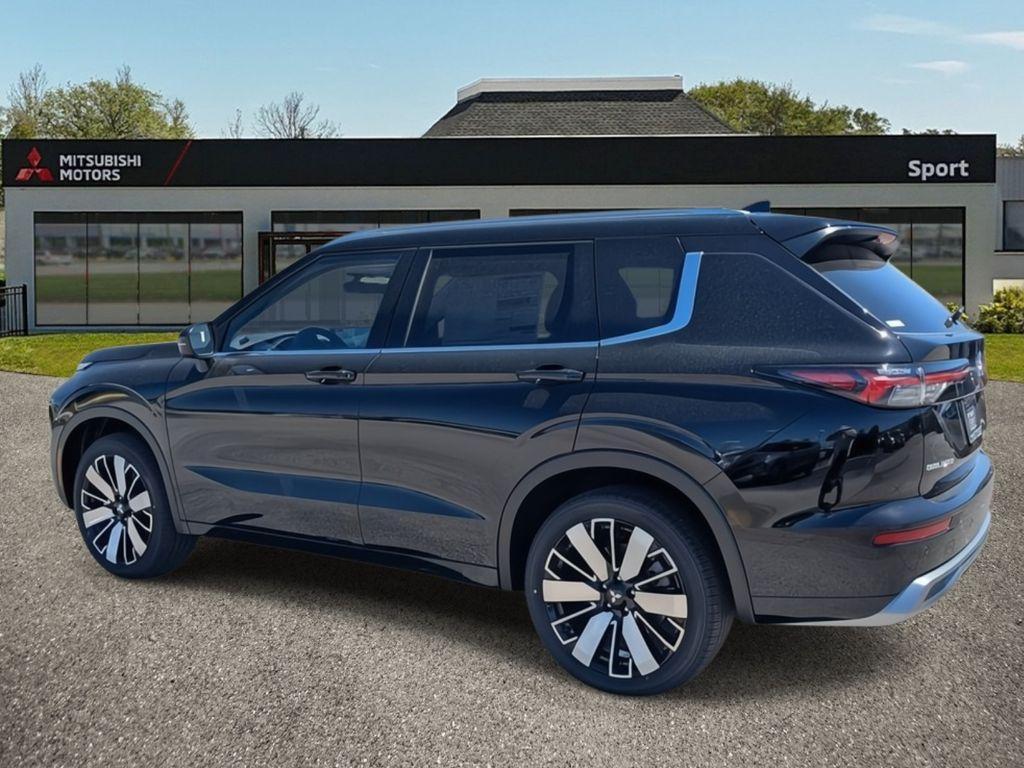 new 2025 Mitsubishi Outlander car, priced at $39,545