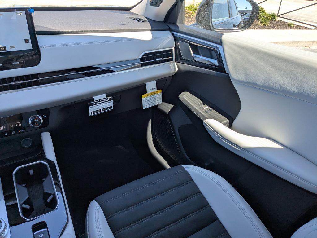 new 2025 Mitsubishi Outlander car, priced at $38,645