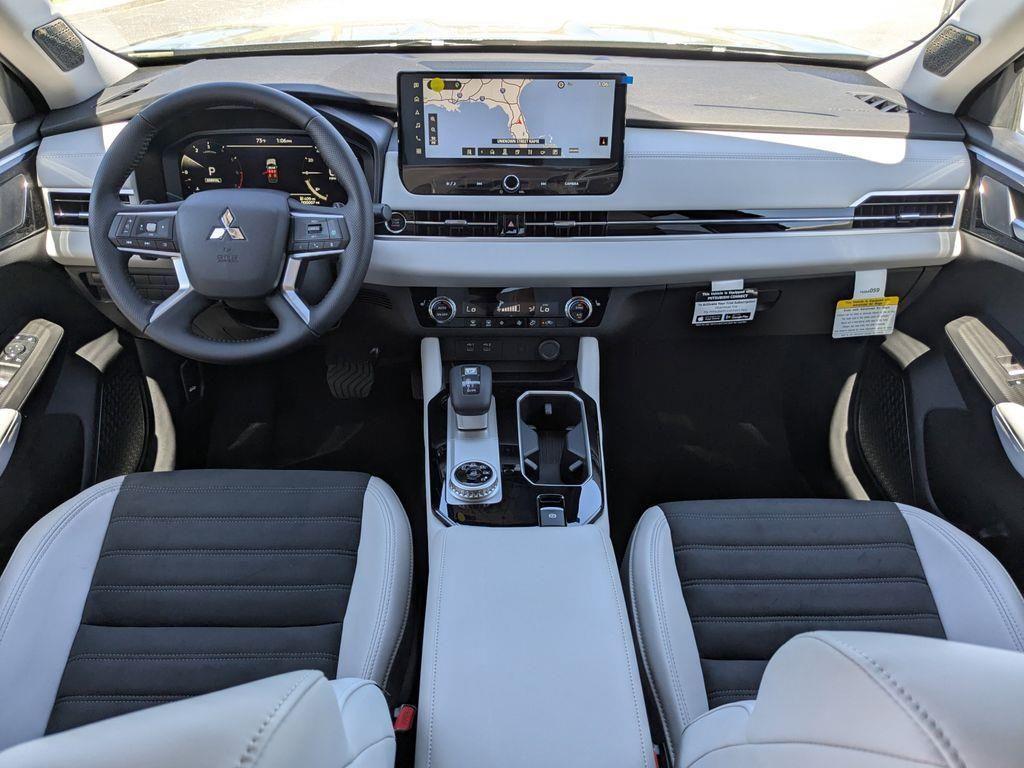 new 2025 Mitsubishi Outlander car, priced at $38,645