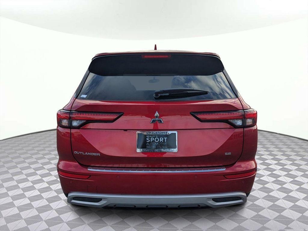 new 2024 Mitsubishi Outlander car, priced at $32,554