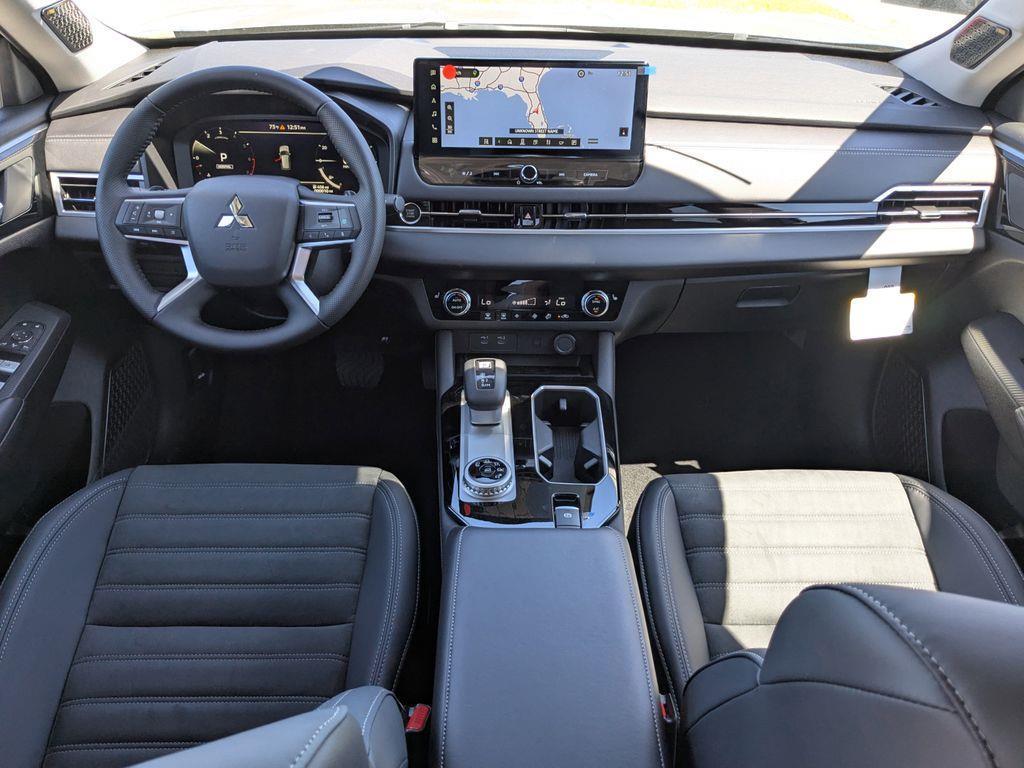 new 2025 Mitsubishi Outlander car, priced at $38,375